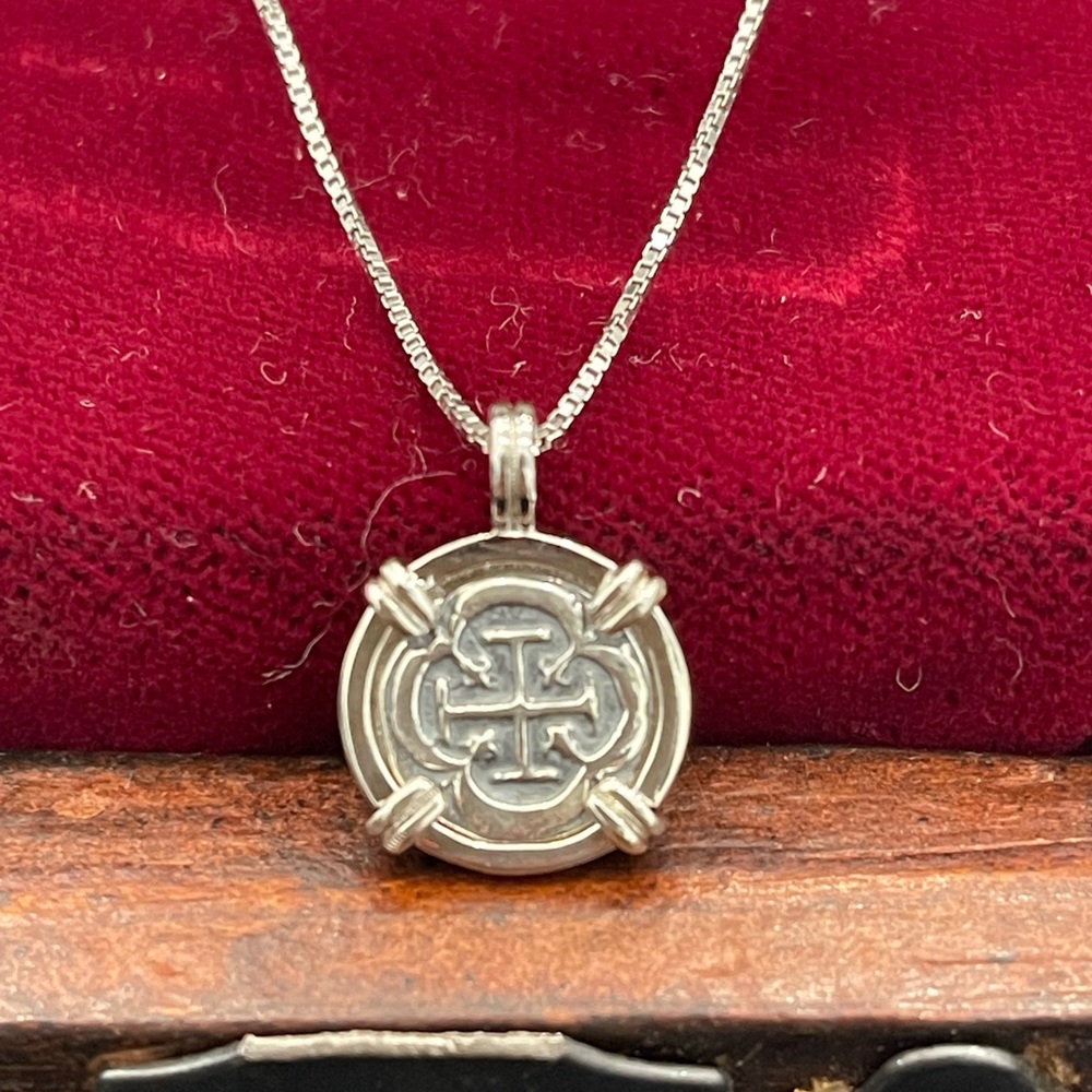 Atocha shipwreck treasure Mel fisher coin necklace